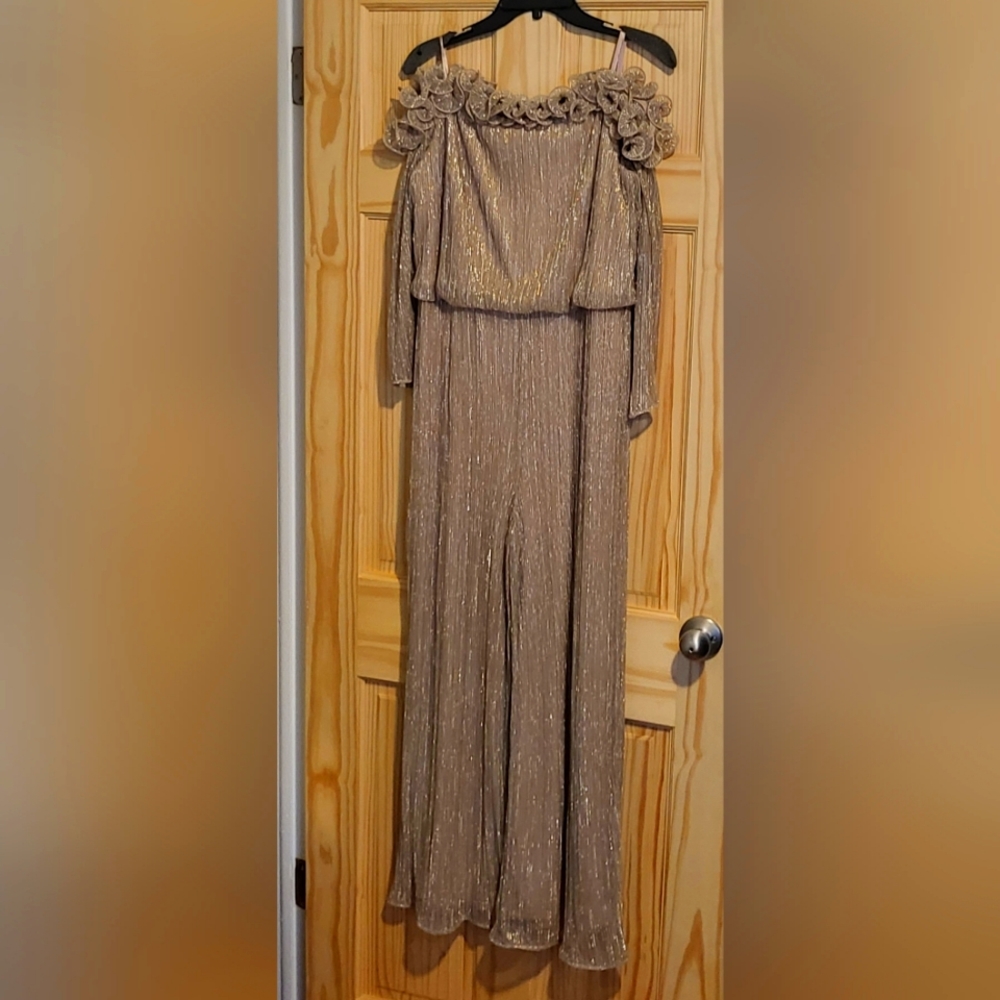 Gorgeous Champaign Jumpsuit 😍